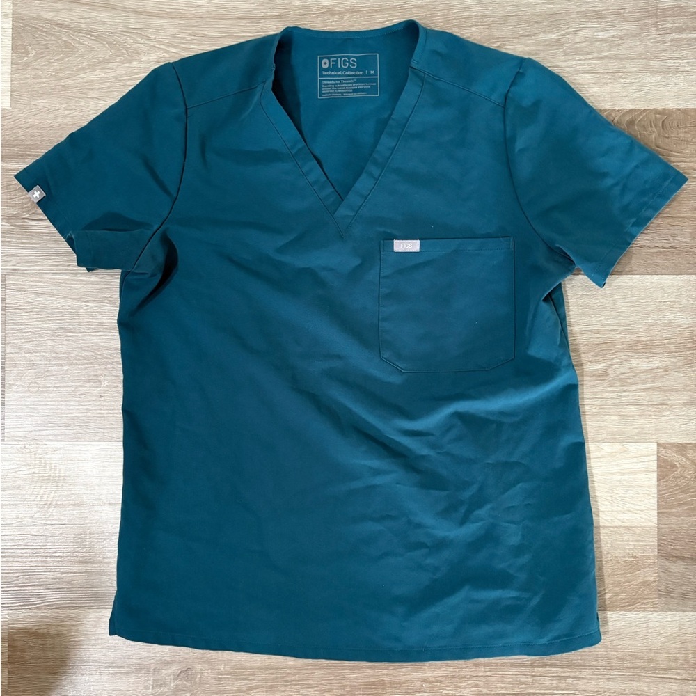 FIGS  V-Neck Scrub Top in Teal
